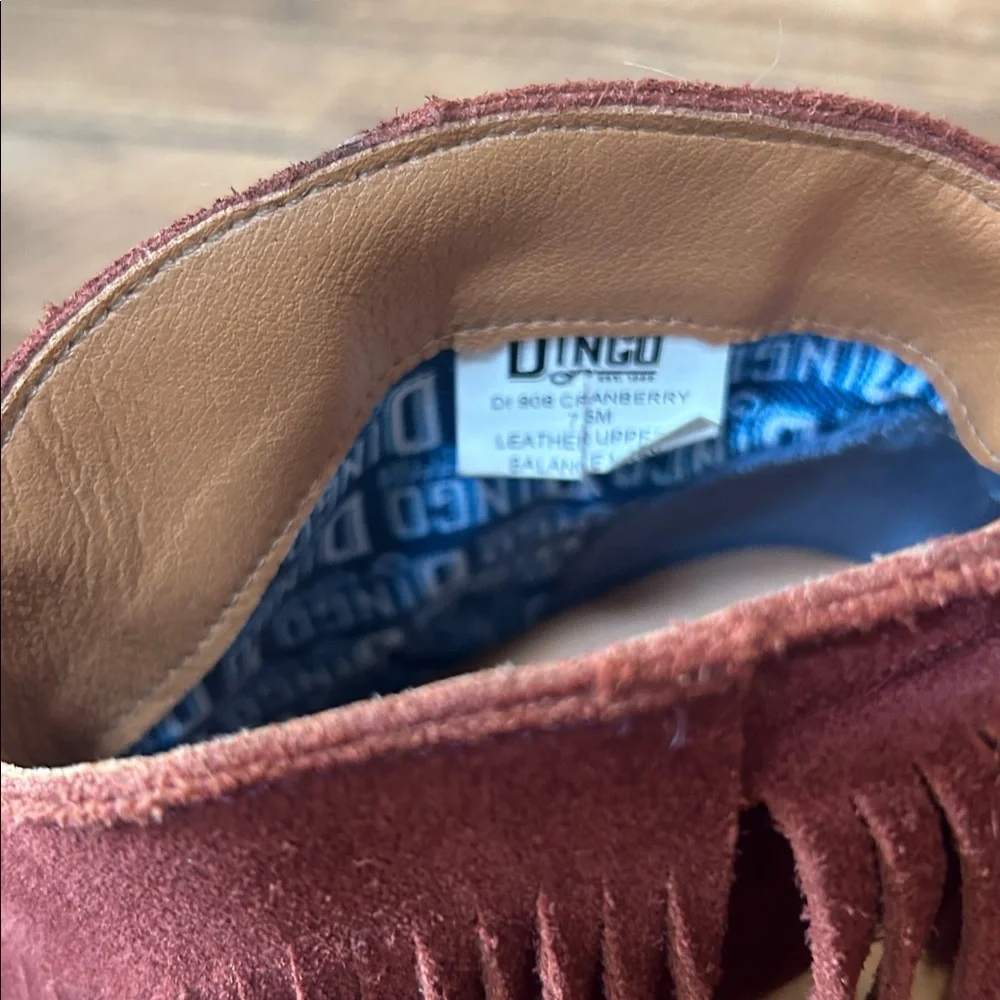 dingo stylish cranberry